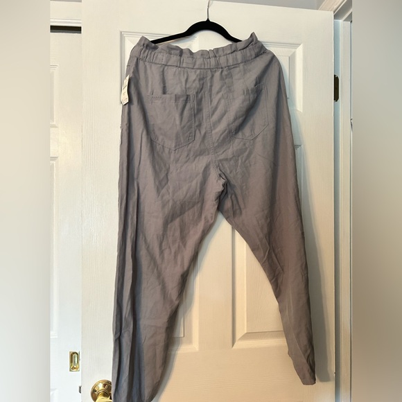 Blank NYC Gray Cotton High Waisted Paperboy Pants NWT - Picture 2 of 9